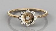 Draufsicht Helia Blumenring Gelbgold, luxuriöse Textur und strahlender Glanz der Labordiamanten.