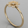 Filigraner Helia Goldring (585 Gelbgold) im Sonnenblumen-Design mit Brillantschliff-Labordiamanten.